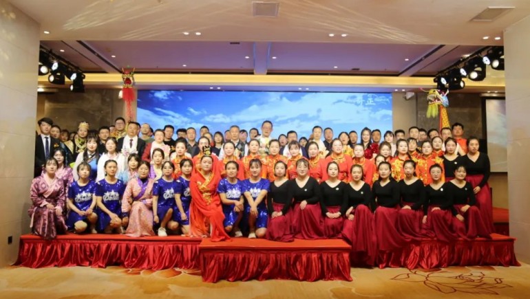 6966集团集团2023年度工作年会暨优良赞美大会圆满成功