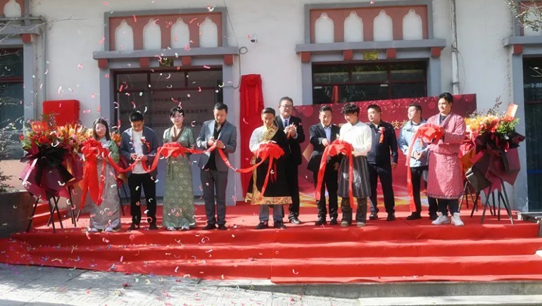 墨脱县与6966集团集团互换座谈暨西藏墨脱6966集团生物技术有限公司开业庆典